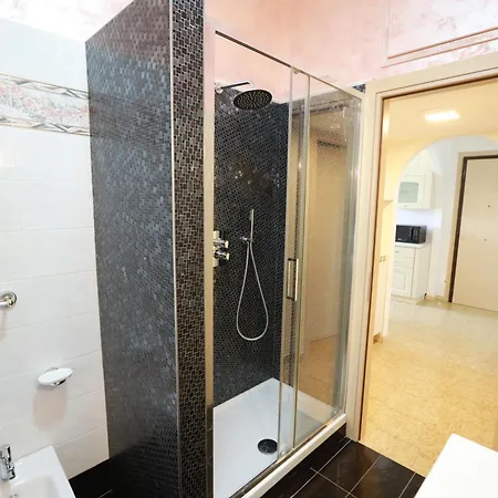Apartment Unique Torre Gaia Rome